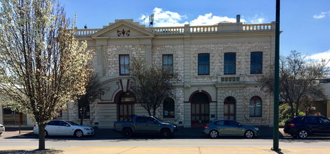 Naracoorte Town Hall - Tourism Gold Coast 0