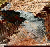 Red Hands Cave Walking Track - Blue Mountains National Park - Tourism Gold Coast
