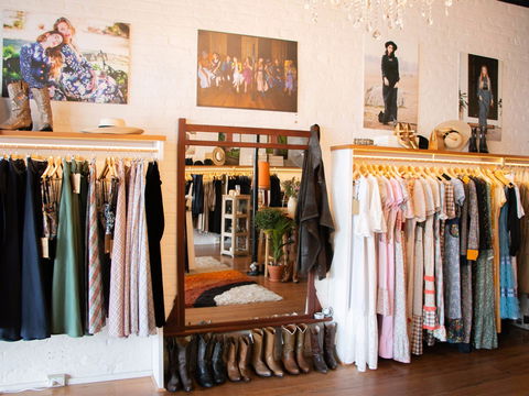 Saloon Design House - Tourism Gold Coast 1