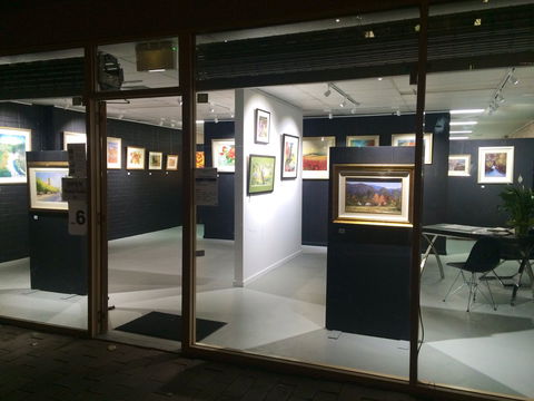 The Hunter Street Gallery Of Fine Arts - Tourism Gold Coast 0