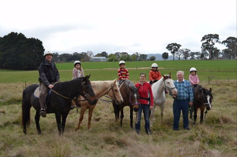 High Country Trail Rides - Tourism Gold Coast 0