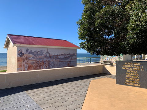 Stansbury Foreshore Murals - Tourism Gold Coast 2