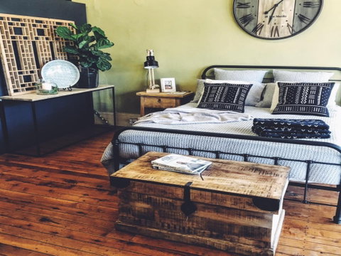 Uneke Antiques, Homewares And Gifts - Tourism Gold Coast 2