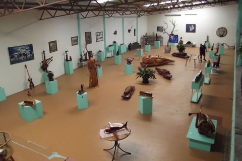 Ant's Redgum Gallery - Tourism Gold Coast 1