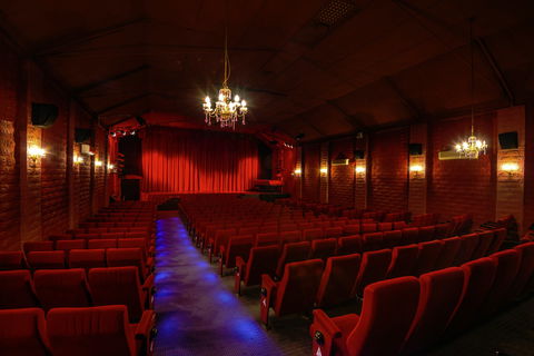 Avoca Beach Picture Theatre - Tourism Gold Coast 1