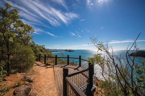 Bluff Point Circuit, Capricorn Coast National Park - Tourism Gold Coast 0