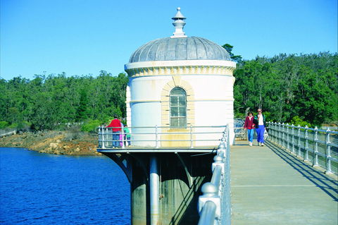 Mundaring Weir - Tourism Gold Coast 1