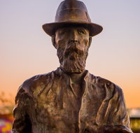 Paddy Hannan's Statue - Tourism Gold Coast