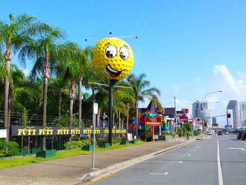 Putt Putt Mermaid Beach - Tourism Gold Coast 2
