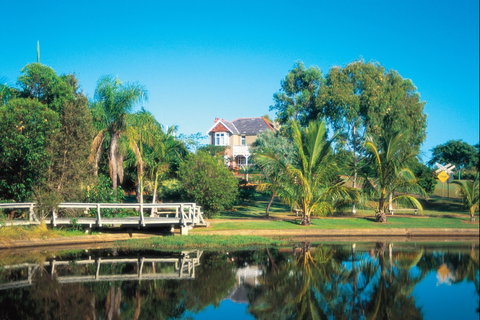 Bundaberg Botanic Gardens And Playground - Tourism Gold Coast 0