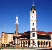 Bundaberg War Memorial - Tourism Gold Coast