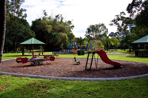 Cascade Gardens - Tourism Gold Coast 0