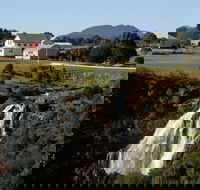 Waratah Falls - Tourism Gold Coast