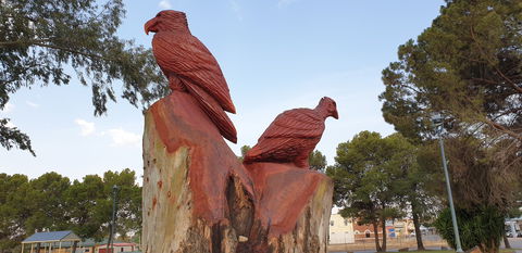 Chainsaw Tree Sculpture - Tourism Gold Coast 2