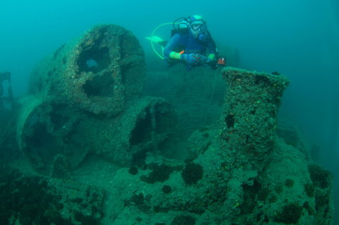 Cochrane Artificial Reef Dive Site - Tourism Gold Coast 1