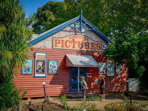 Huskisson - Tourism Gold Coast 2