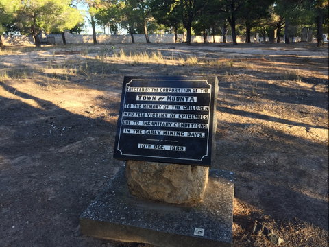 Moonta Cemetery Walks - Tourism Gold Coast 1