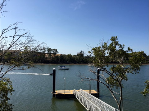 Riverside Parklands And Playground - Tourism Gold Coast 0