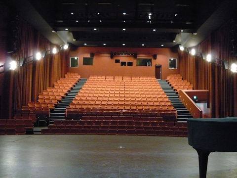 Capitol Theatre Tamworth - Tourism Gold Coast 0