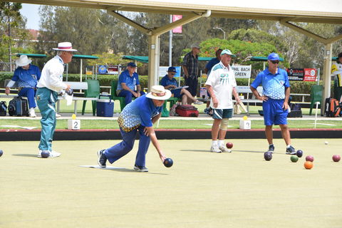 Cleveland Sharks Bowls Club - Tourism Gold Coast 0