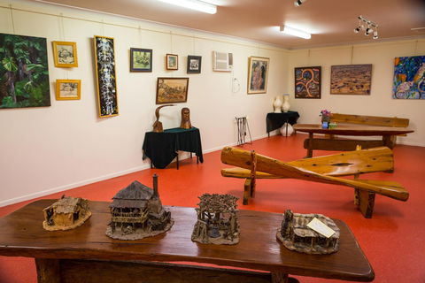 Jane Neville Rolfe Art Gallery - Tourism Gold Coast 0