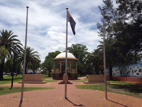 Kingaroy Memorial Park - Gold Coast 0