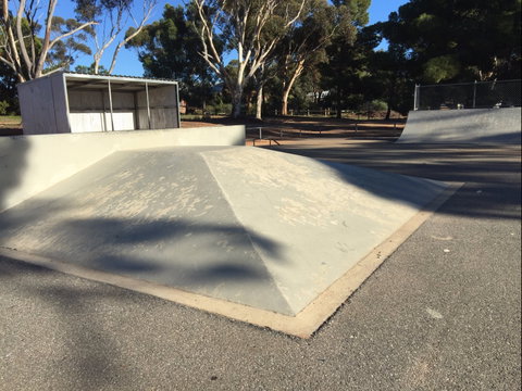 Moonta Skatepark - Tourism Gold Coast 0