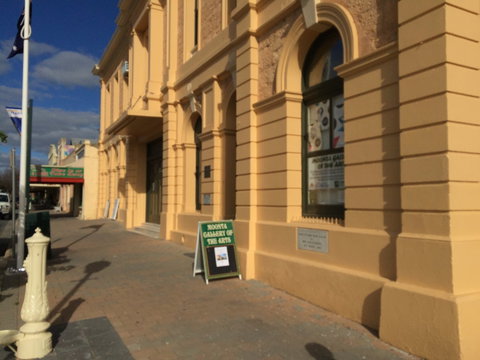 Moonta Gallery Of The Arts - Tourism Gold Coast 1