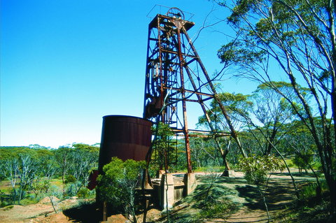 Old Smelter - Tourism Gold Coast 0