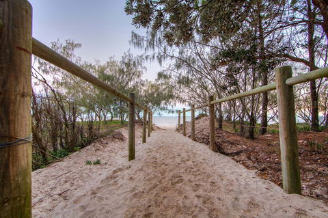 Red Beach - Tourism Gold Coast 1
