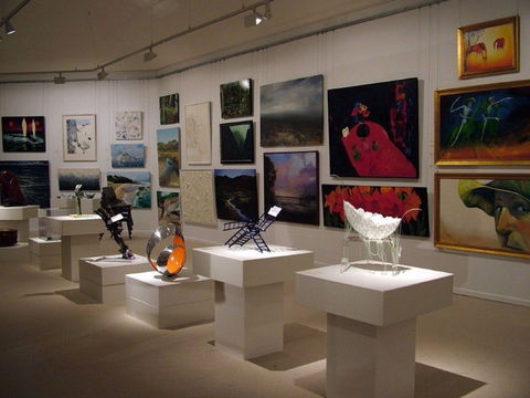 Stanthorpe Regional Art Gallery - Tourism Gold Coast 0