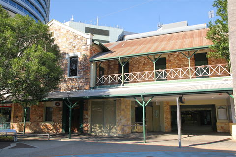Victoria Hotel (the Vic), Darwin - Tourism Gold Coast 0