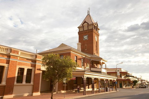 Half Day City Heritage Tour - Tourism Gold Coast 6