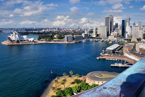 Sydney Departure Private Transfers From Sydney City To Airport SYD In Luxury Van - Tourism Gold Coast 6