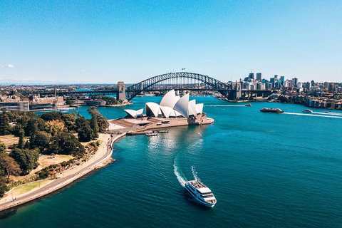 Hire Photographer, Professional Photo Shoot - Sydney - Tourism Gold Coast 0