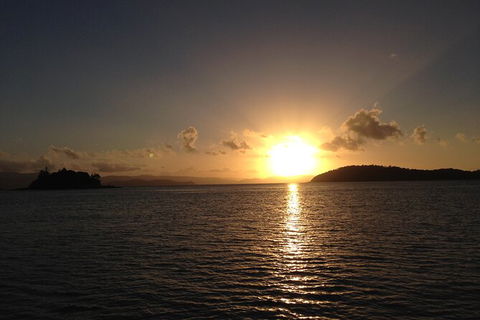 Sunset Sail In The Whitsundays - Tourism Gold Coast 4
