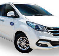 Luxury Van Private Transfer Trinity Beach - Cairns - Tourism Gold Coast