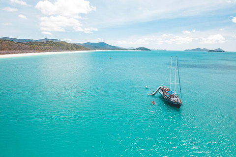 Day Sail The Whitsunday Islands On Atlantic Clipper From Airlie Beach - Tourism Gold Coast 4