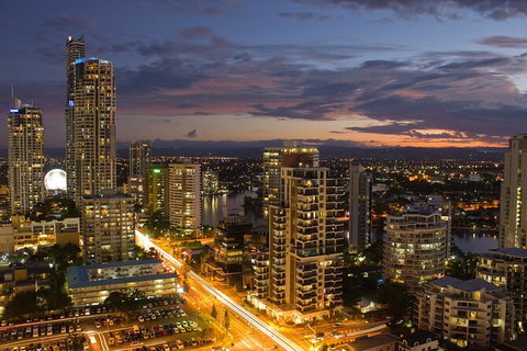 Arrival Private Transfers From Gold Coast Airport OOL To Gold Coast City - Tourism Gold Coast 5