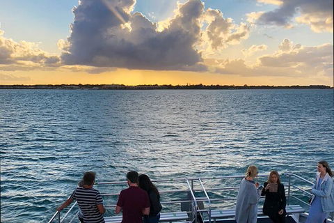 Sunset Twilight Cruise In Hervey Bay - Gold Coast 4