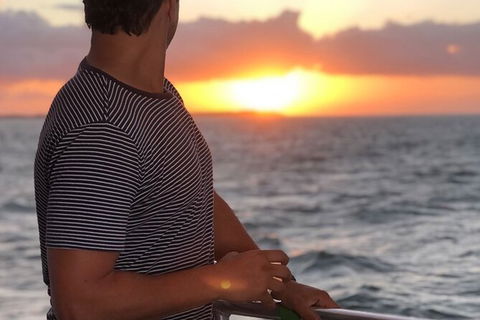 Sunset Twilight Cruise In Hervey Bay - Gold Coast 3