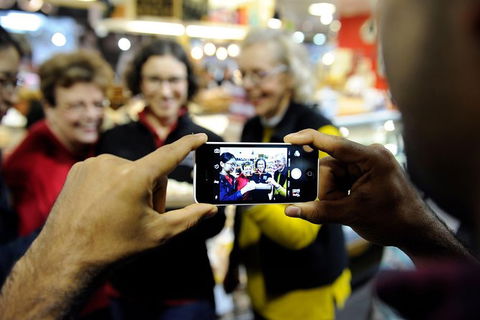 Adelaide Central Market Tour, Picnic, Bikes And City Sights - Tourism Gold Coast 4