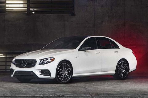 Luxury Chauffeur Car Melbourne Airport To CBD (Sedan) - Tourism Gold Coast 0