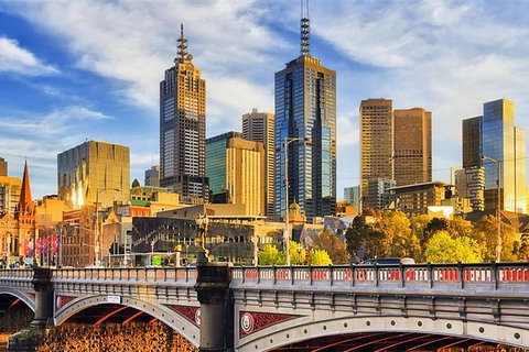 Melbourne Airport Transfers: Melbourne To Melbourne Airport MEL In Luxury Van - Tourism Gold Coast 2