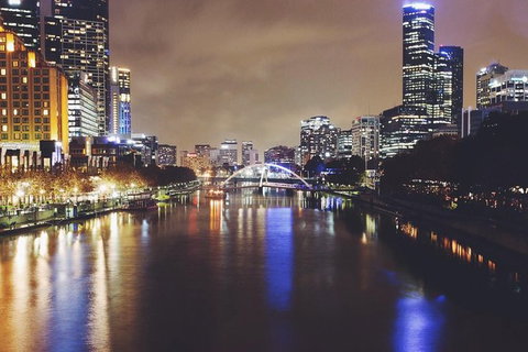Melbourne Airport Transfers: Melbourne To Melbourne Airport MEL In Luxury Van - Tourism Gold Coast 7