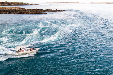 Cape Leveque, Sea Safari And Aboriginal Communities From Broome - Tourism Gold Coast 4