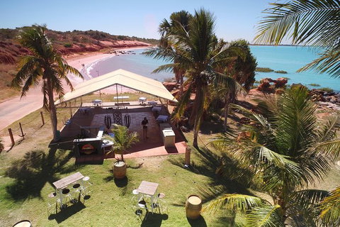 Prehistoric Bubbles And Nibbles Hovercraft Tour - Tourism Gold Coast 6
