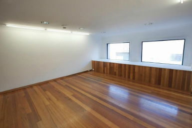 Raglan Street Gallery - Tourism Gold Coast 0