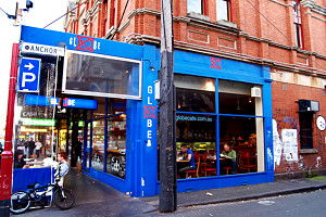 Globe Cafe - Tourism Gold Coast 0