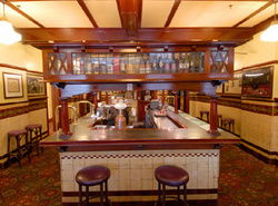 Fortune Of War Hotel - Tourism Gold Coast 0